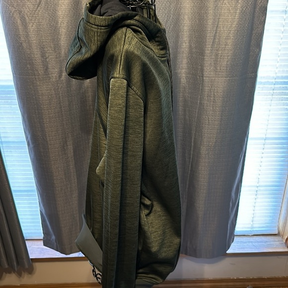 Mens under armour hoodie - Picture 7 of 8